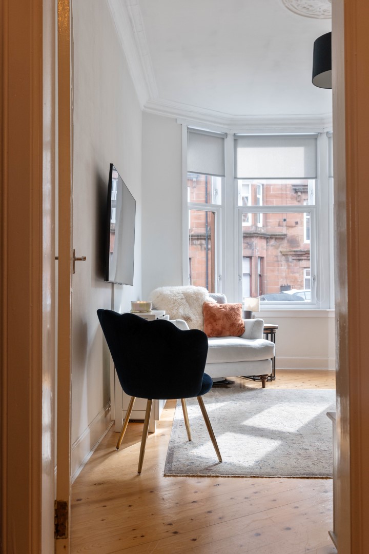 0.1 3 Auchentorlie Street C (Large)