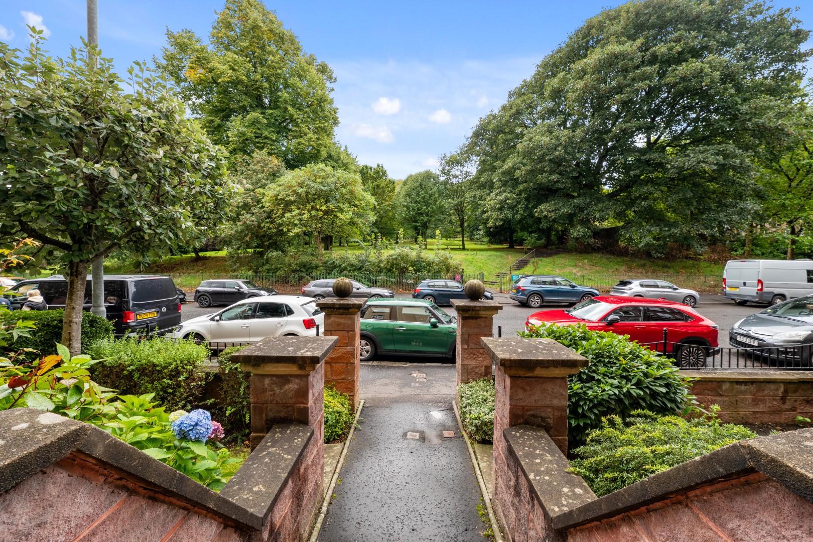 2.2 170 Crow Road G (Large)