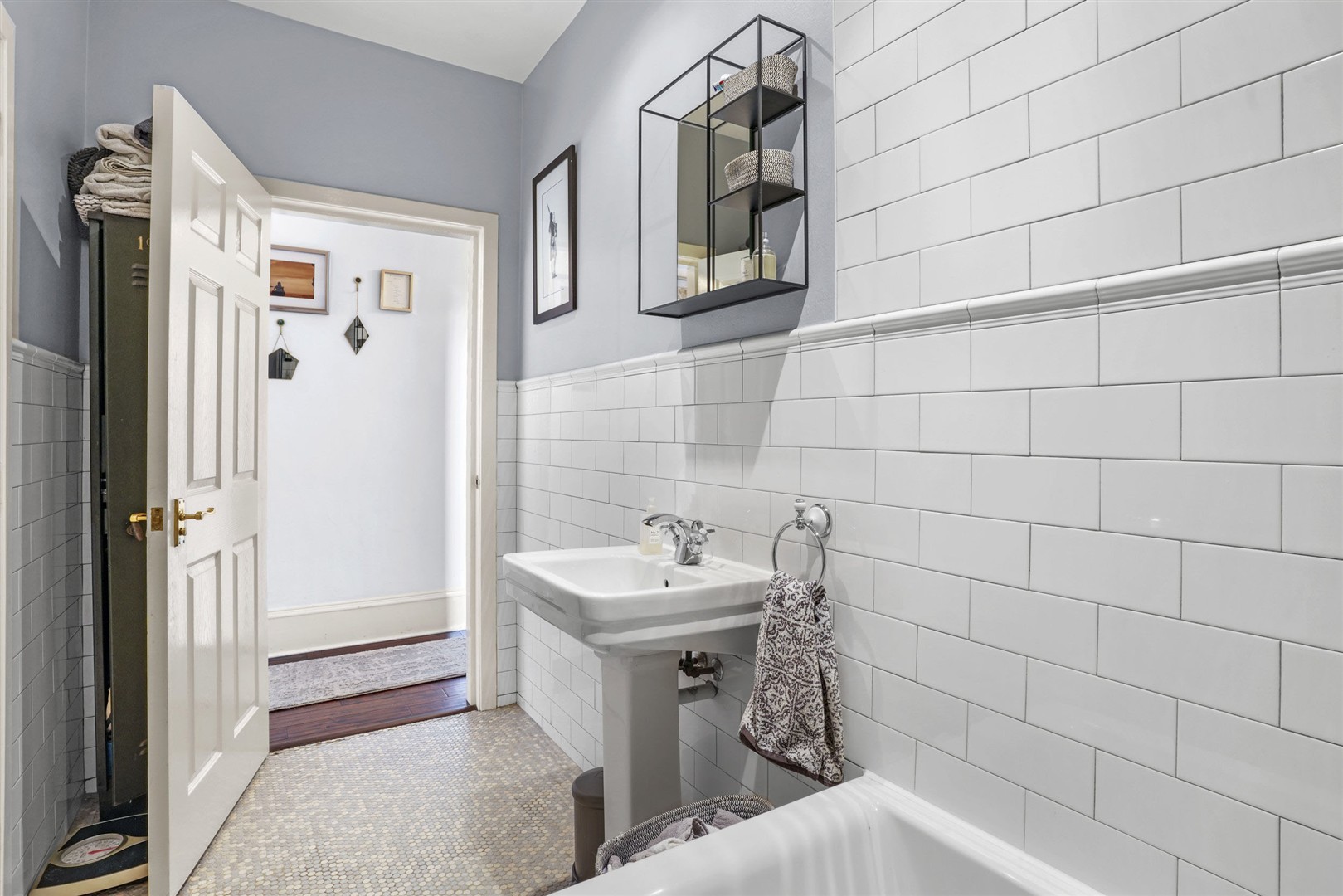 1.1 4 Woodlands Terrace 13 (Large)