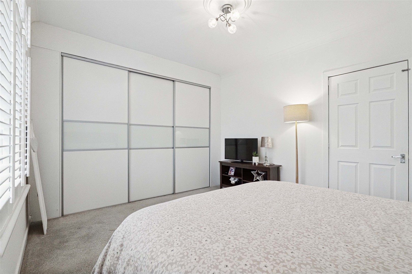 158 Alderman Road 15 (Large)