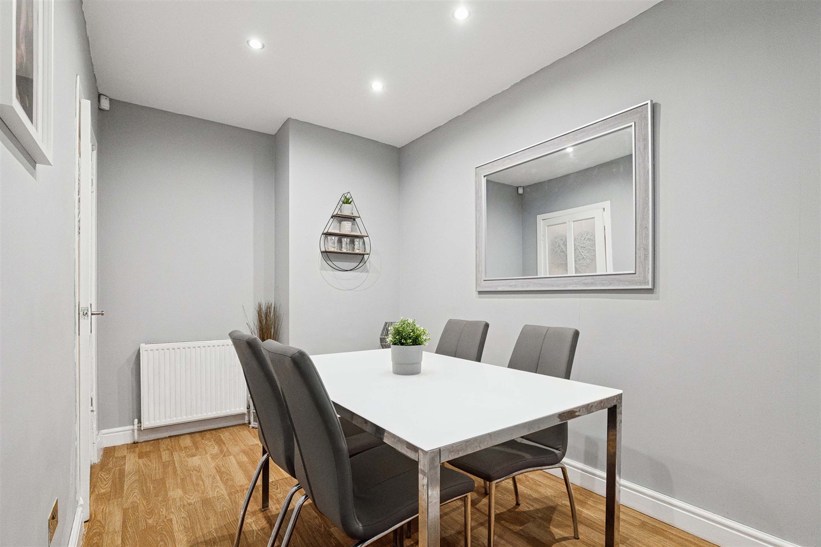158 Alderman Road 7 (Large)