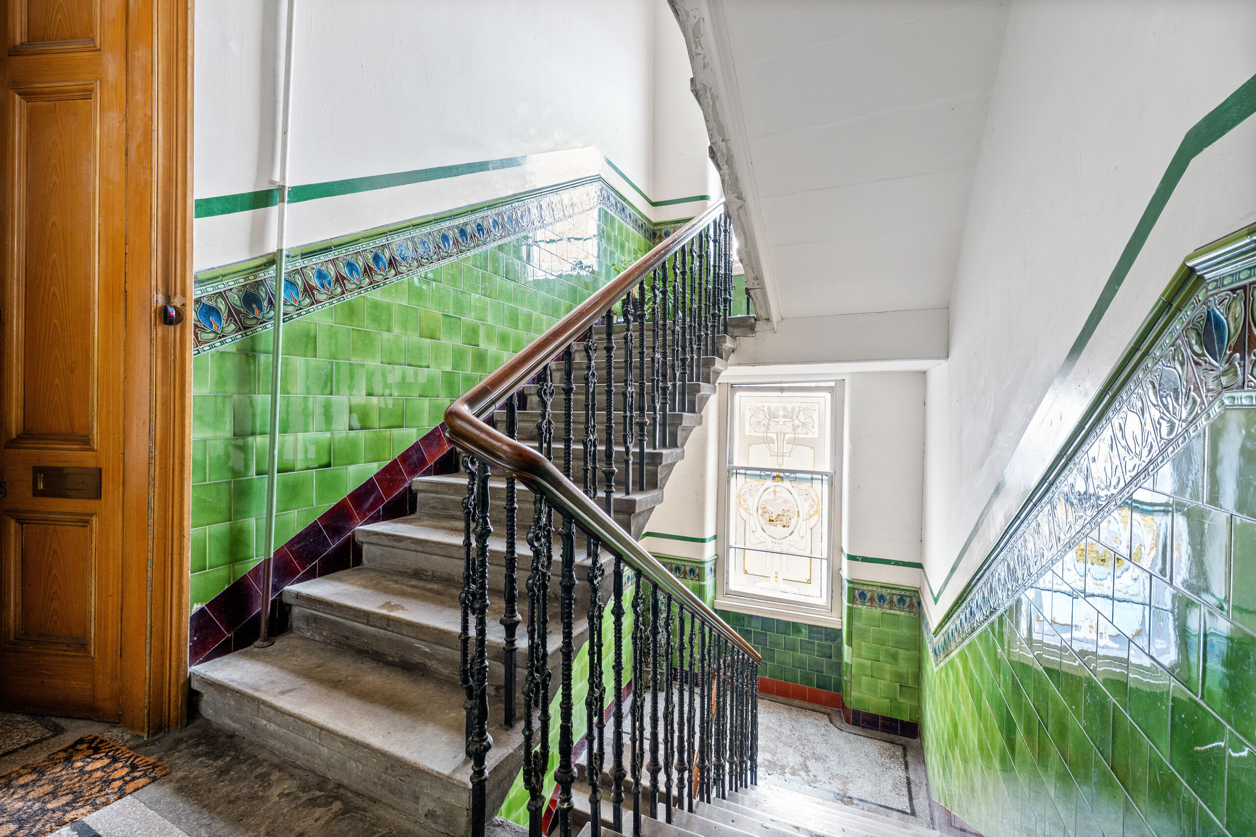 2.2, 43 Durward Avenue (14)