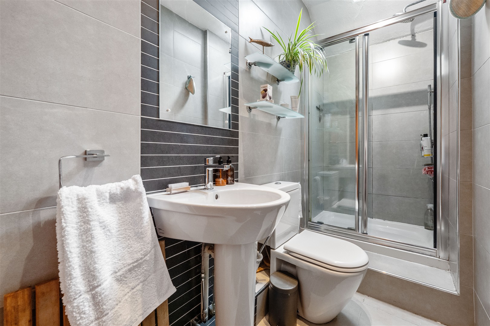 6 Helensburgh Drive 19 (Large)