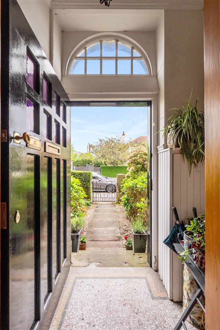 6 Helensburgh Drive 22 (Large)