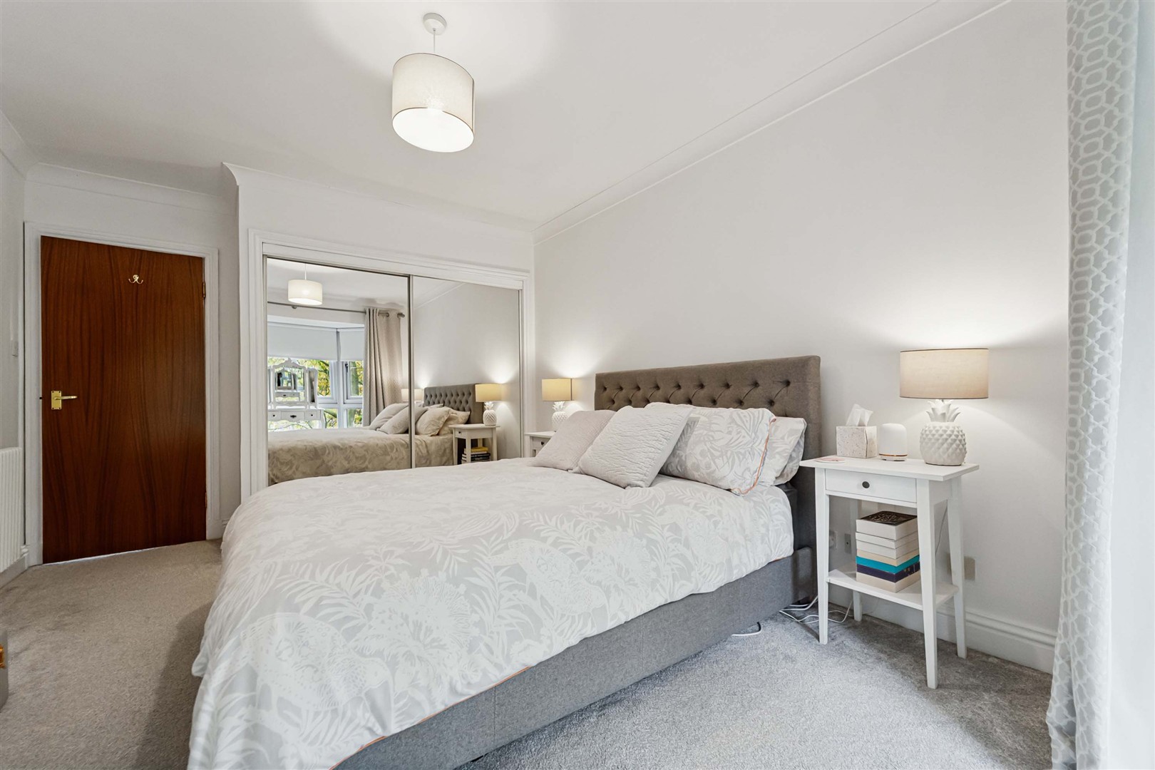 7 Yarrow Gardens Lane 8 (Large)