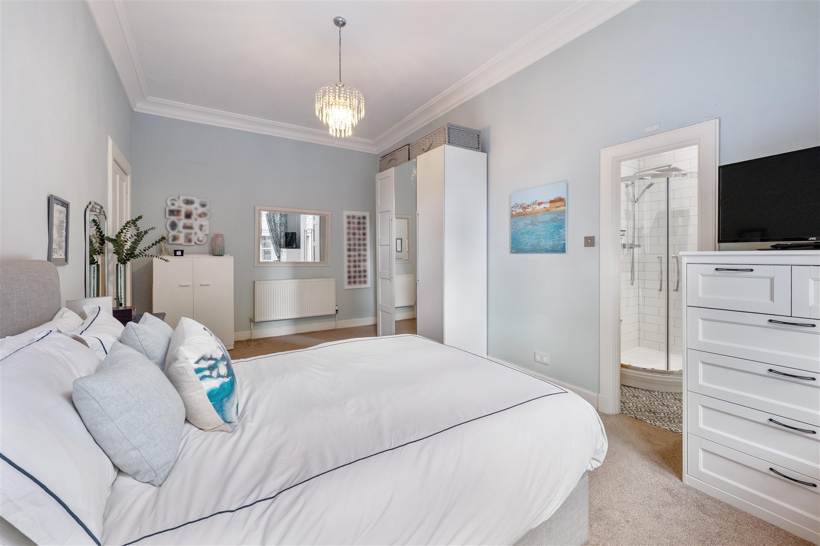 F1 12 Clairmont Gardens 8 (Large)