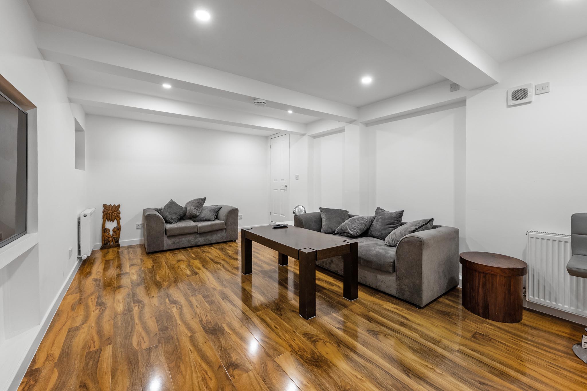 NM4686_54 Riverside Road_Waterfoot_G76 0DG_img6