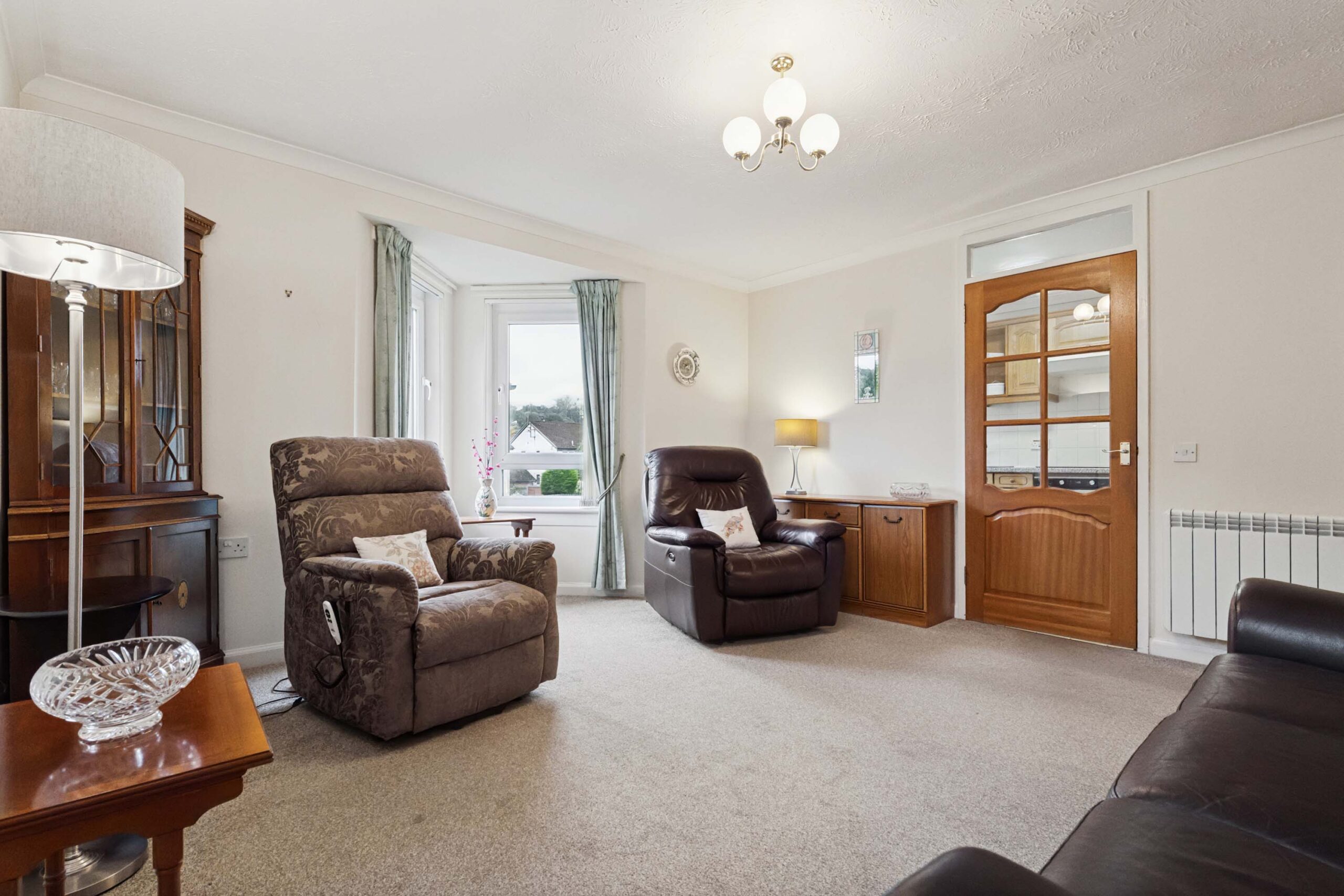 NM4693_19 Wellmeadow Farm_Meadow Way_Newton Mearns_G77 6XJ_img4