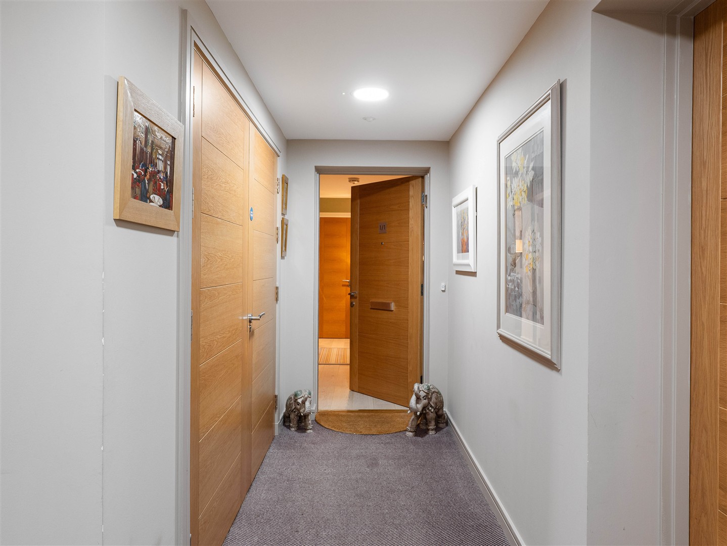 1.1 1 Hamilton Gardens 16 (Large)