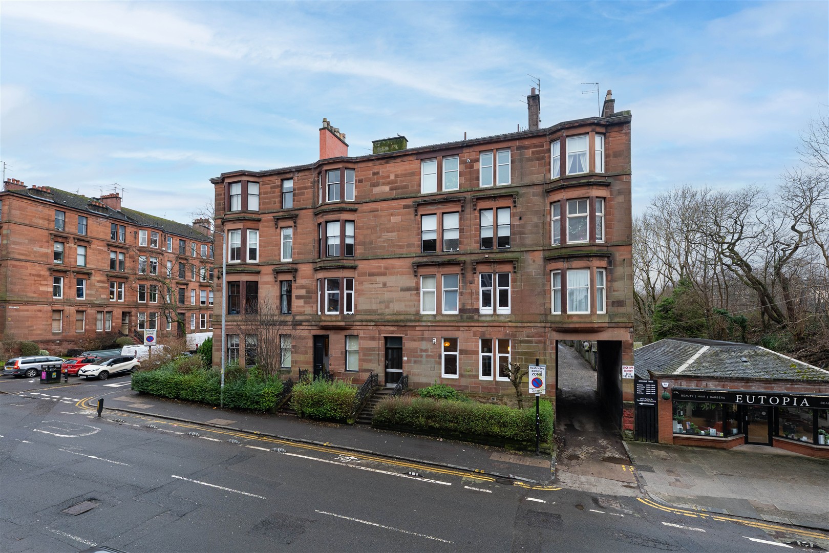 0.2 105 Clarence Drive 1 (Large)