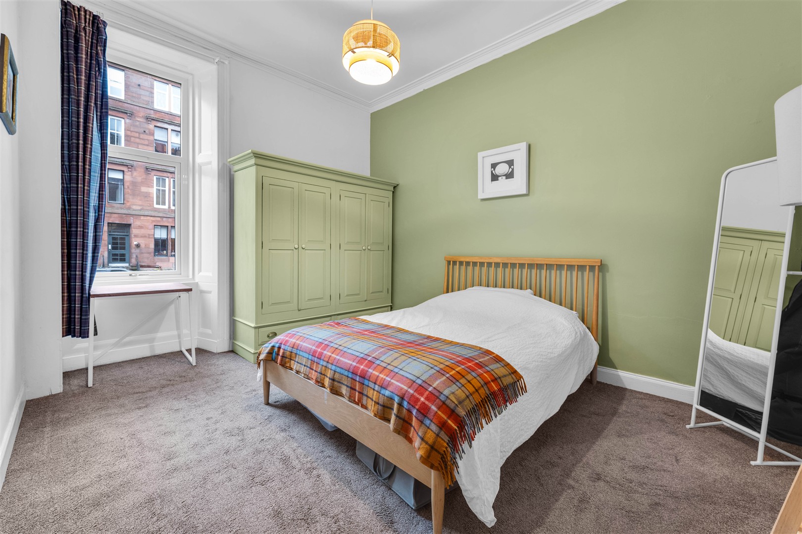 0.2 105 Clarence Drive 8 (Large)