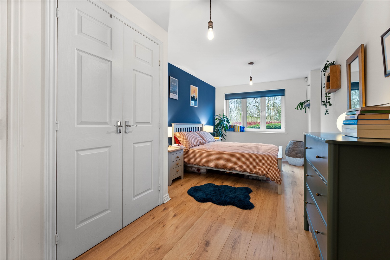 0.4 37 Kelvindale Court 6 (Large)