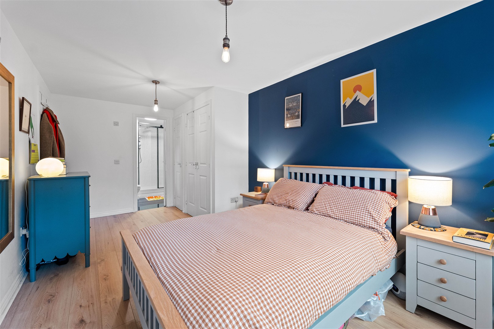 0.4 37 Kelvindale Court 8 (Large)