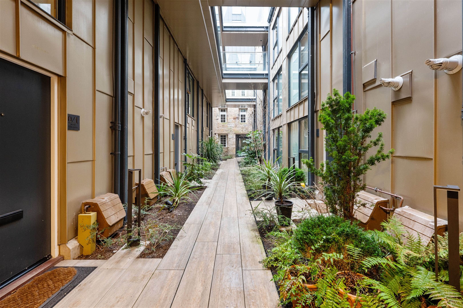 1.5 52 Lumsden Street 14 (Large)