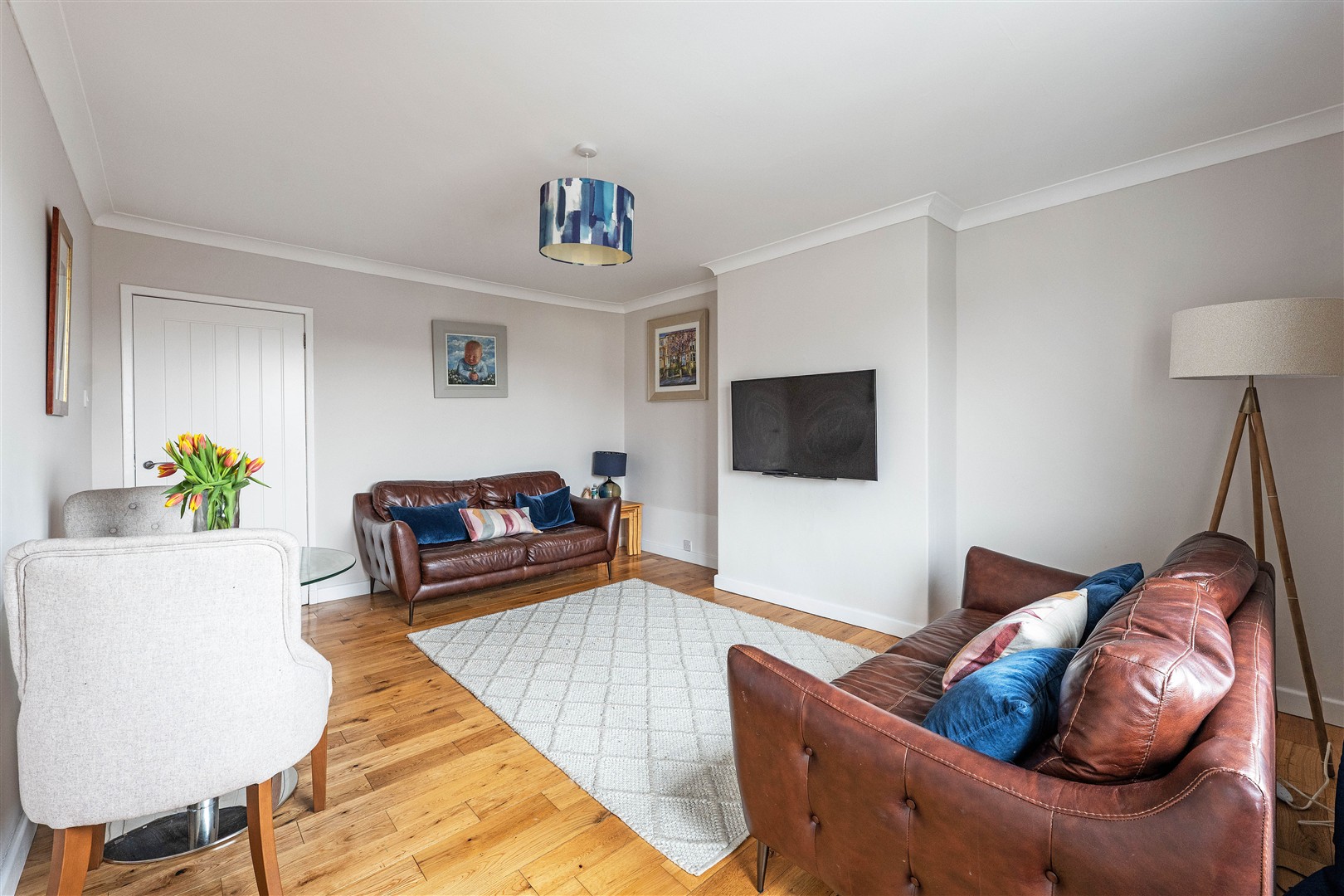 2.2 121 Helensburgh Drive 3 (Large)