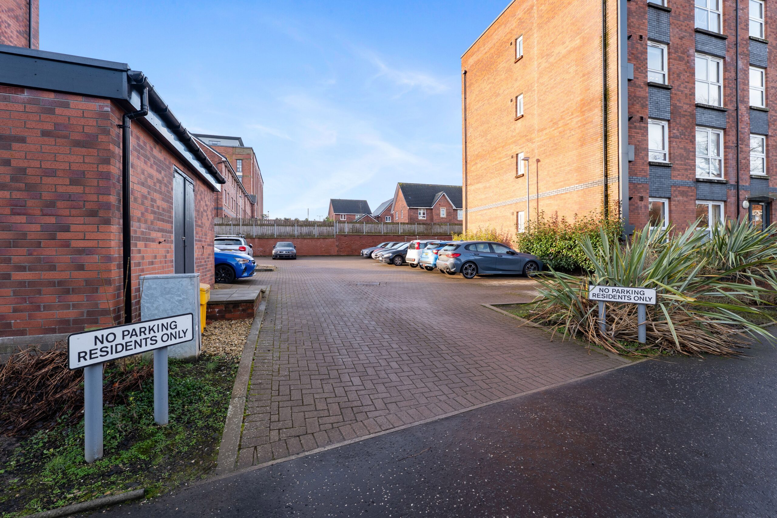 2.2, 6 Inverlair Avenue (13)