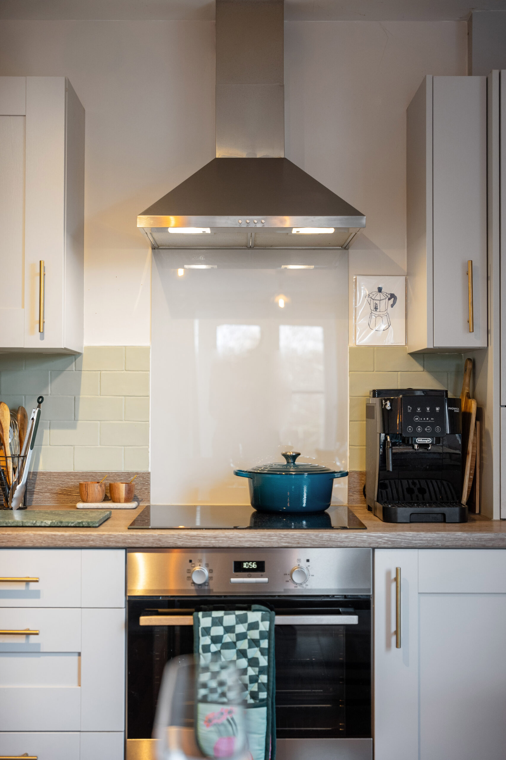 2.2, 6 Inverlair Avenue kitchen (2)