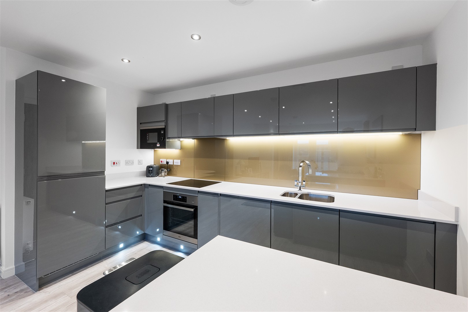 5.10 183 Dorchester Avenue 5 (Large)