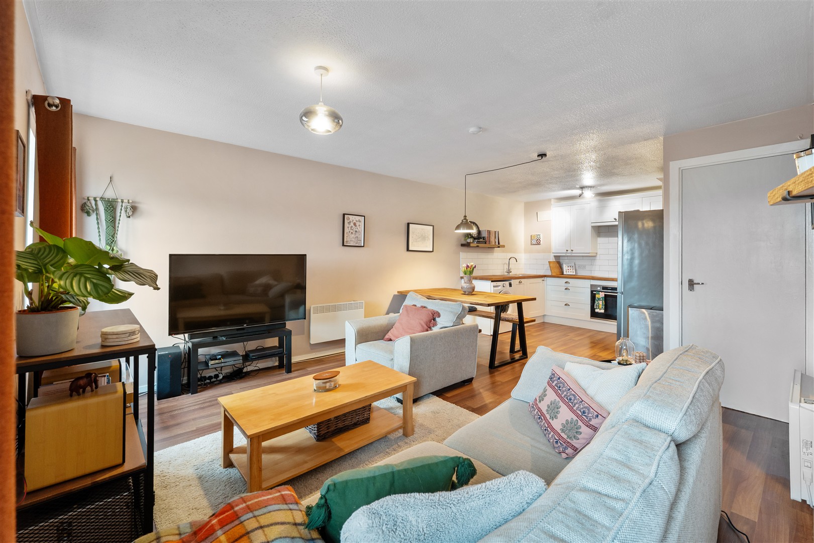 5.9 153 Bell Street 3 (Large)