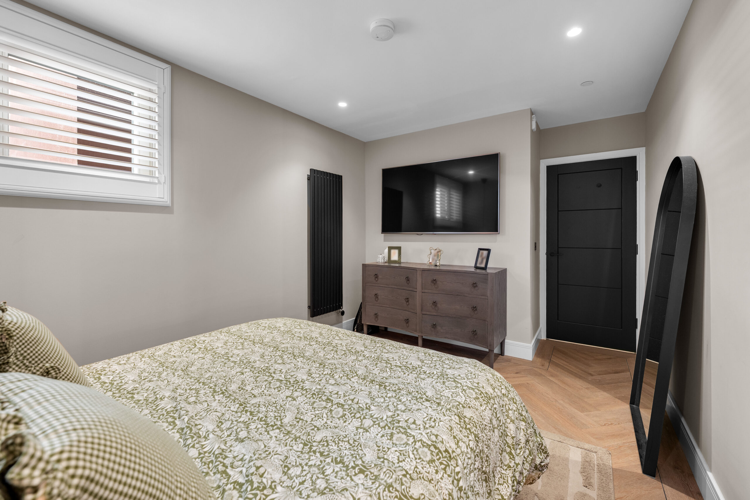 6.2, 80 Inverlair Avenue (5)