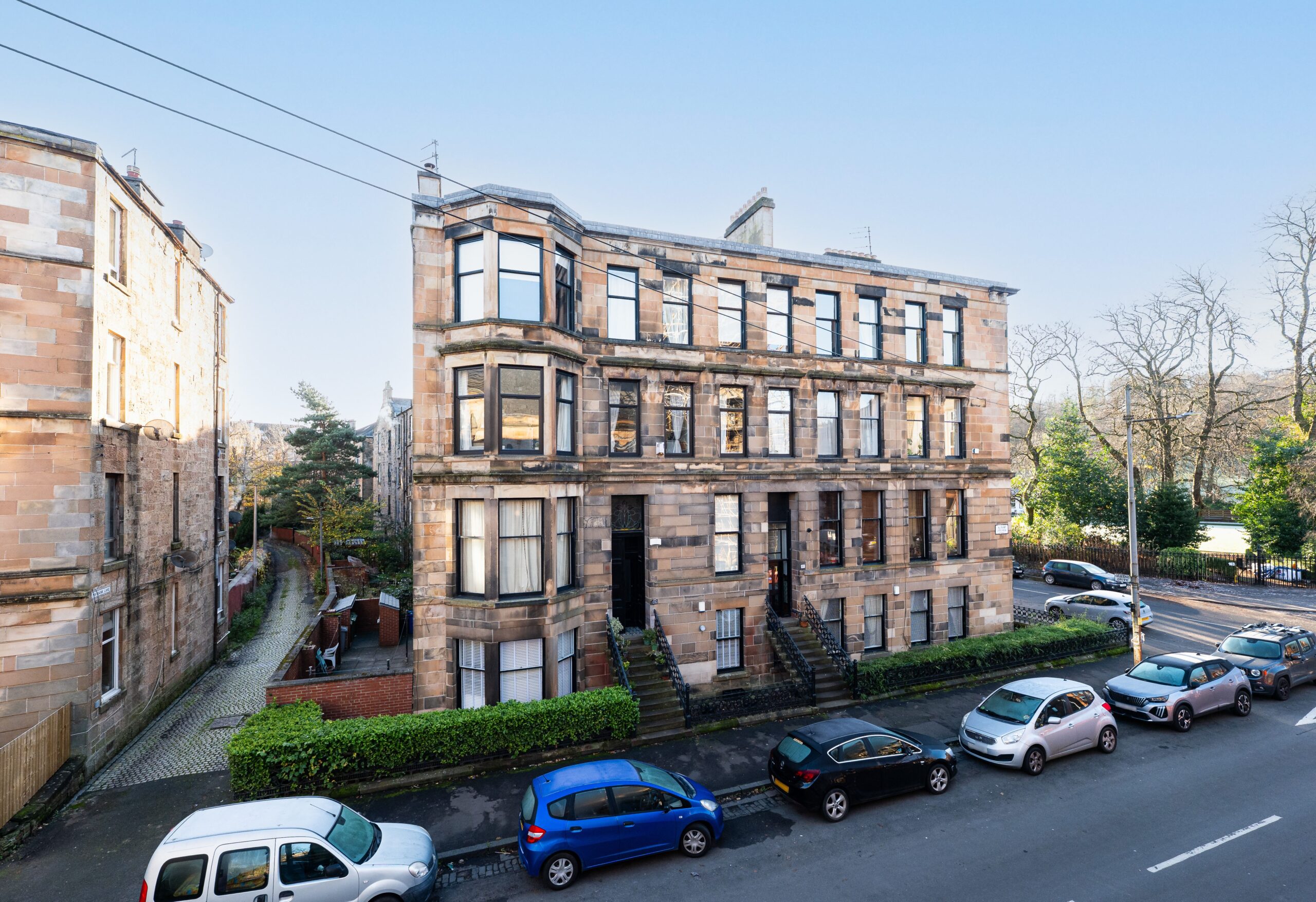 85 Albert Avenue (00)