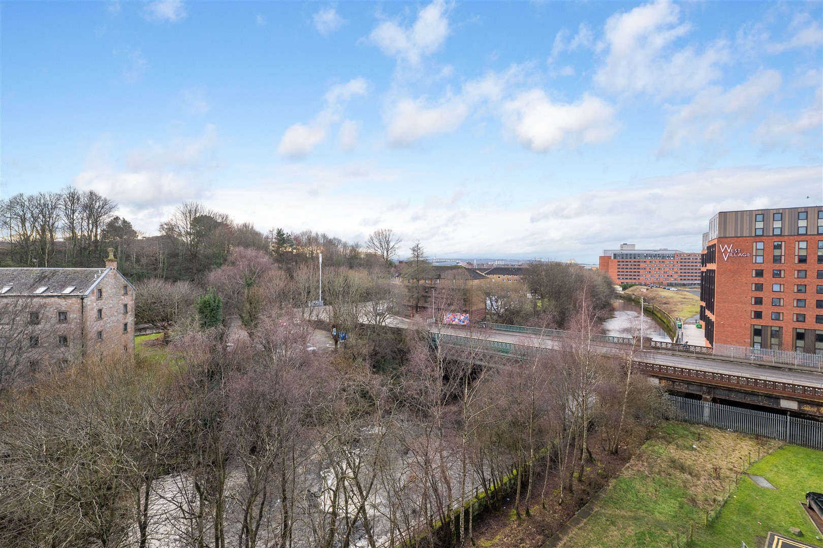 F9 46 PBS 18 (Large)