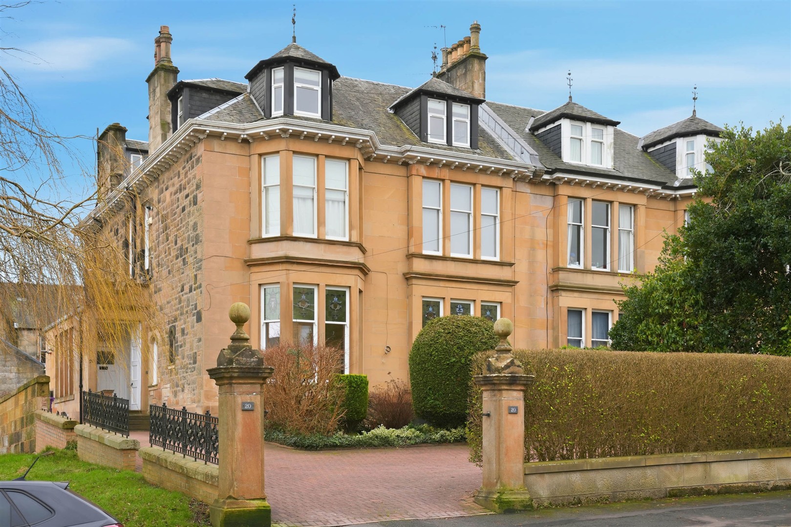 GF 20 Winton Drive 21 (Large)