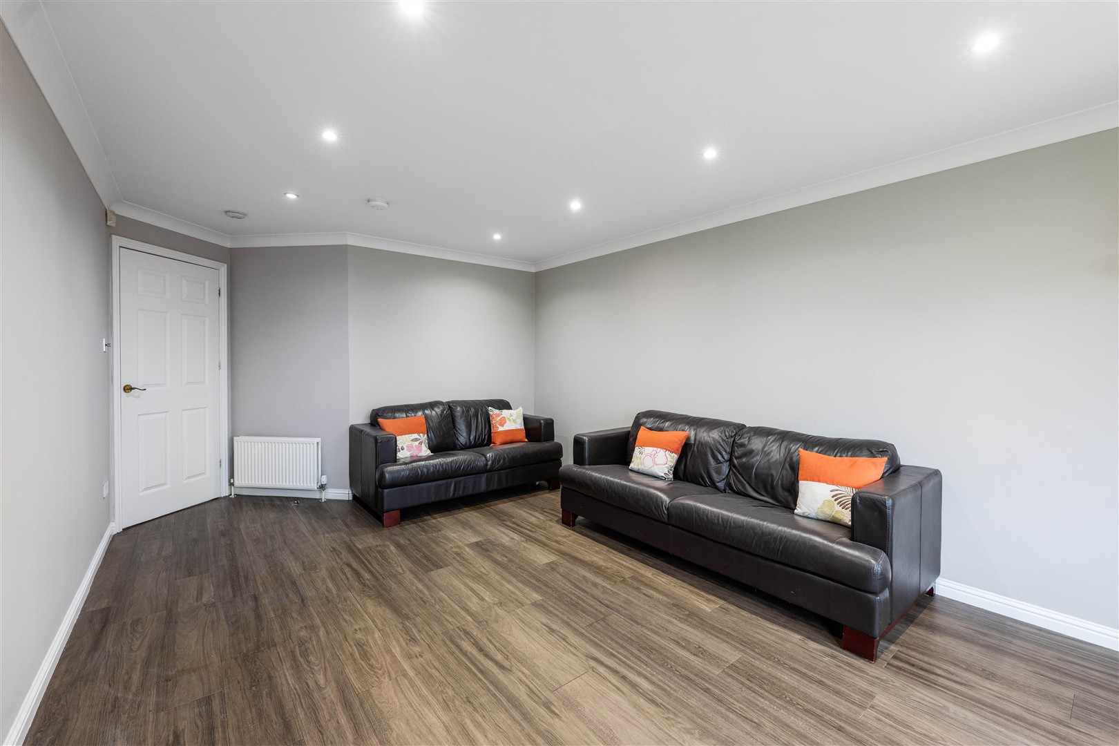 0.3 1 Branklyn Court 3 (Large)