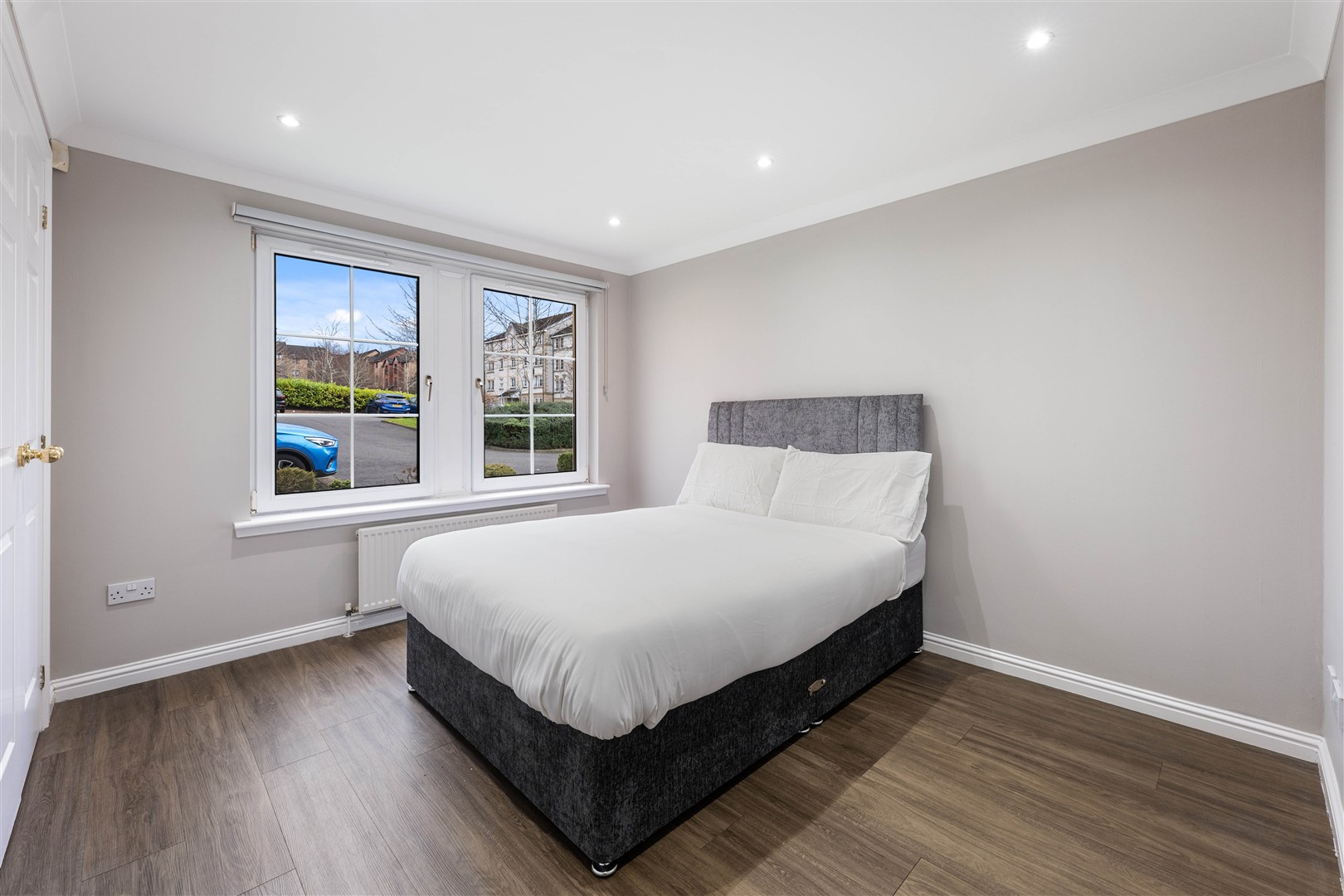 0.3 1 Branklyn Court 7 (Large)