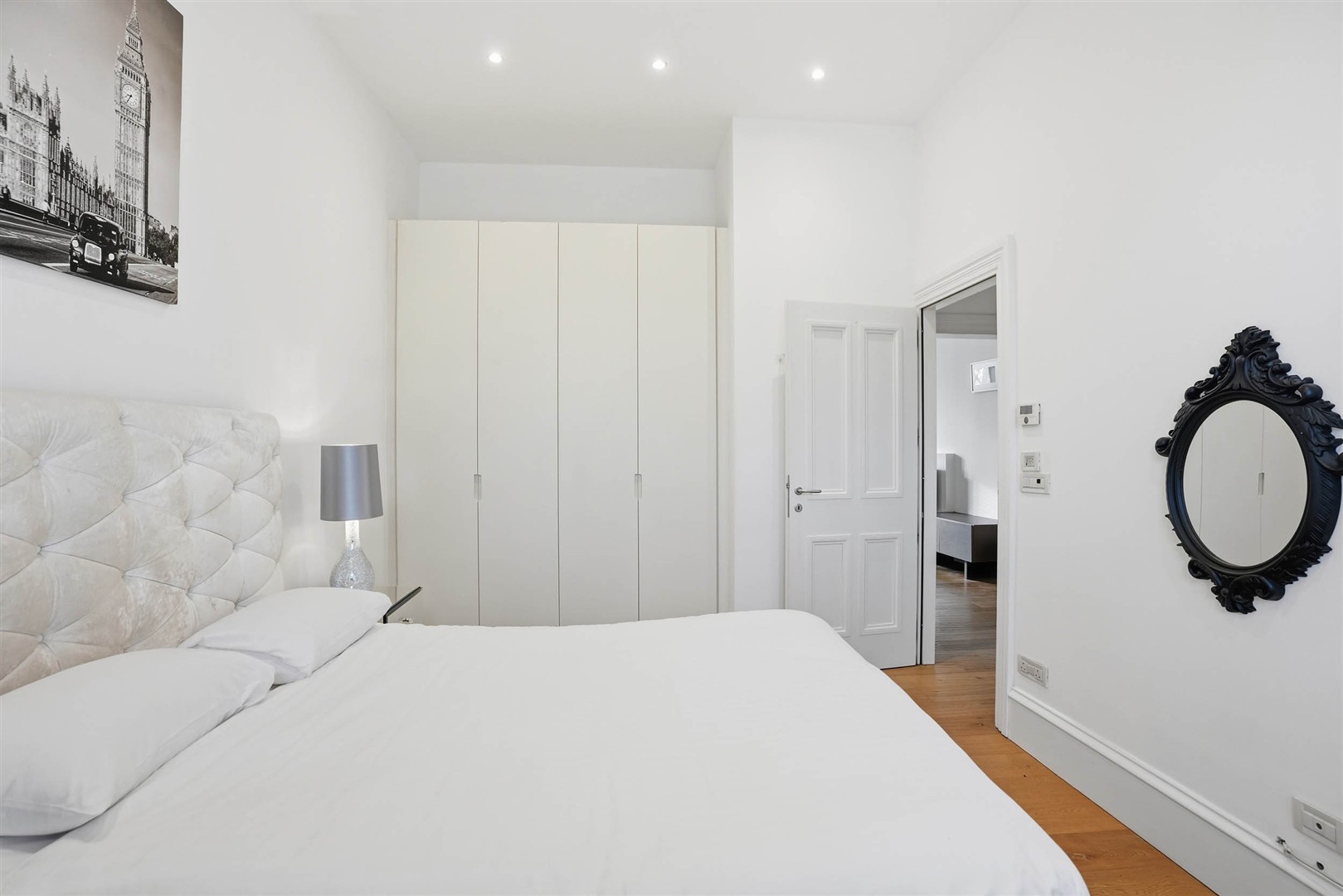 1.2 12 Botanic Crescent 7 (Large)