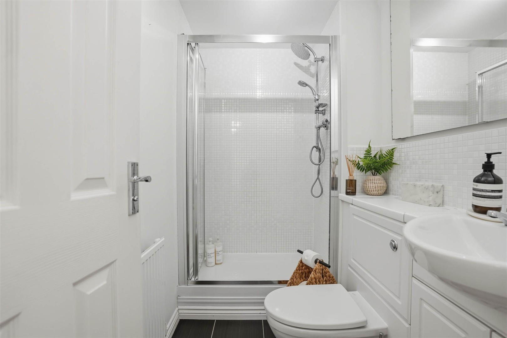 1.3 37 Kelvindale Court 10 (Large)