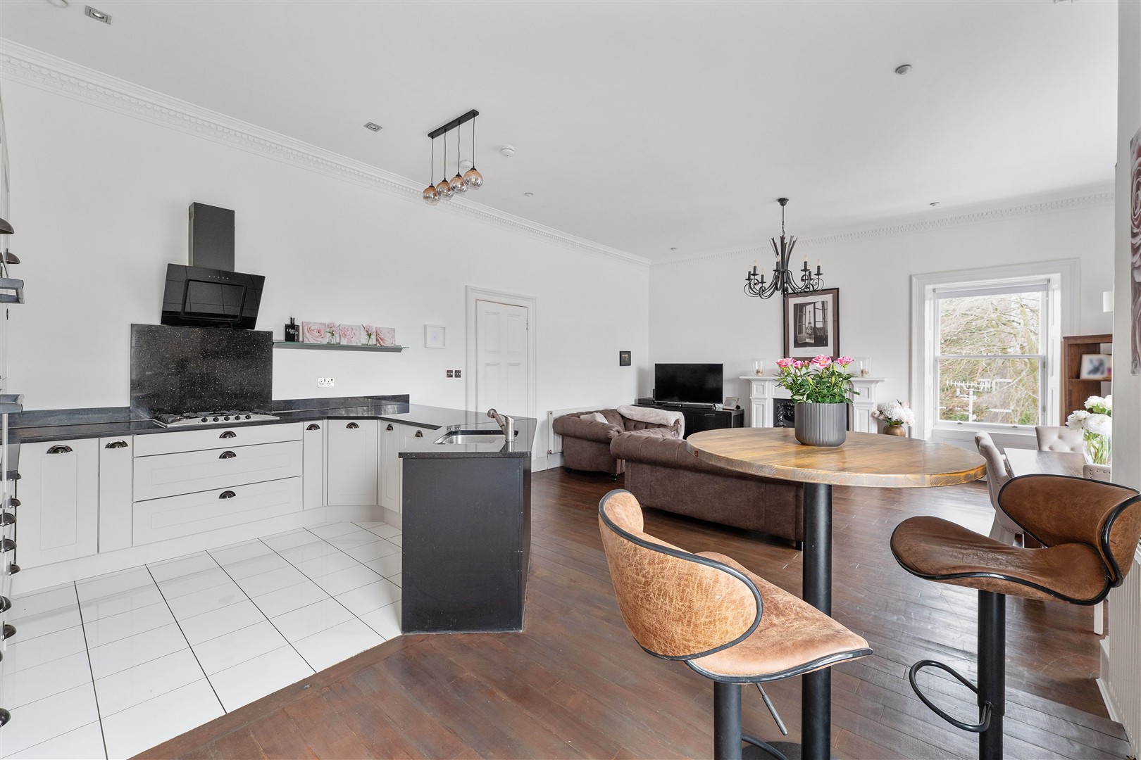 2.1 16 Kingsborough Gardens 7 (Large)