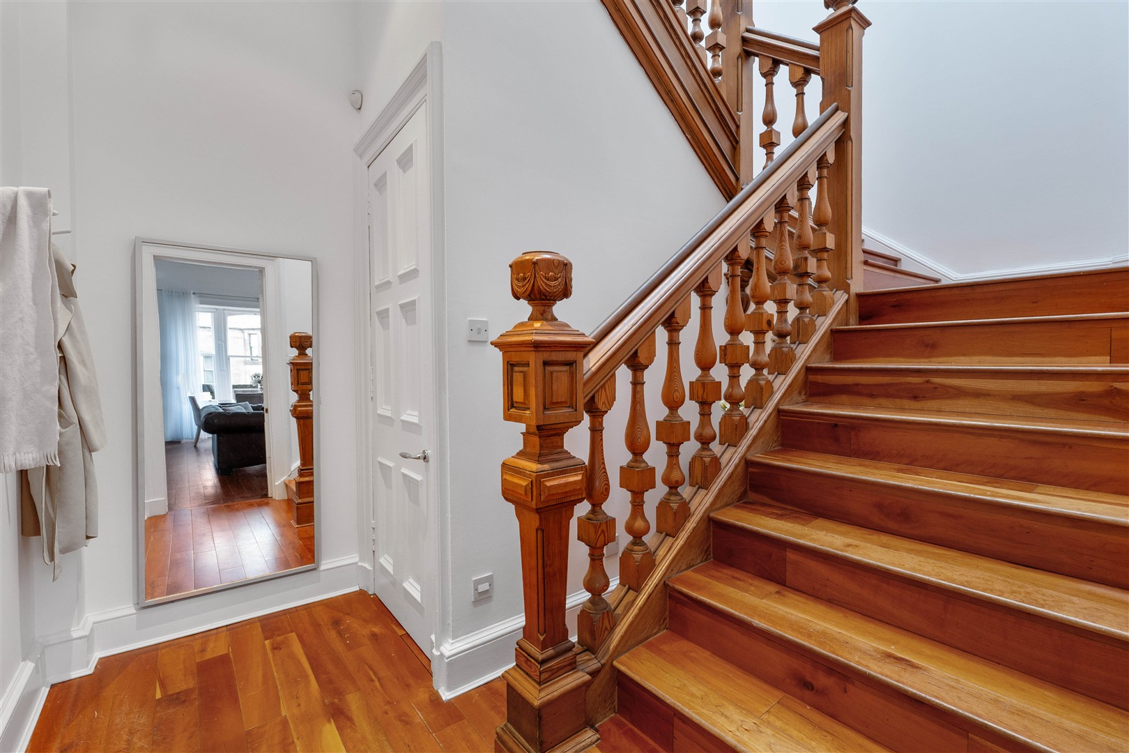 2.1 16 Kingsborough Gardens 9 (Large)