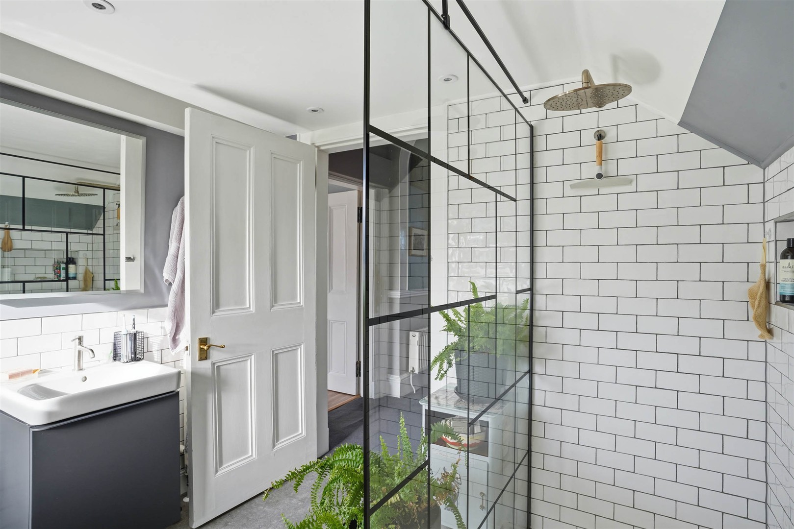 2.1 5 Kensington Road 14 (Large)