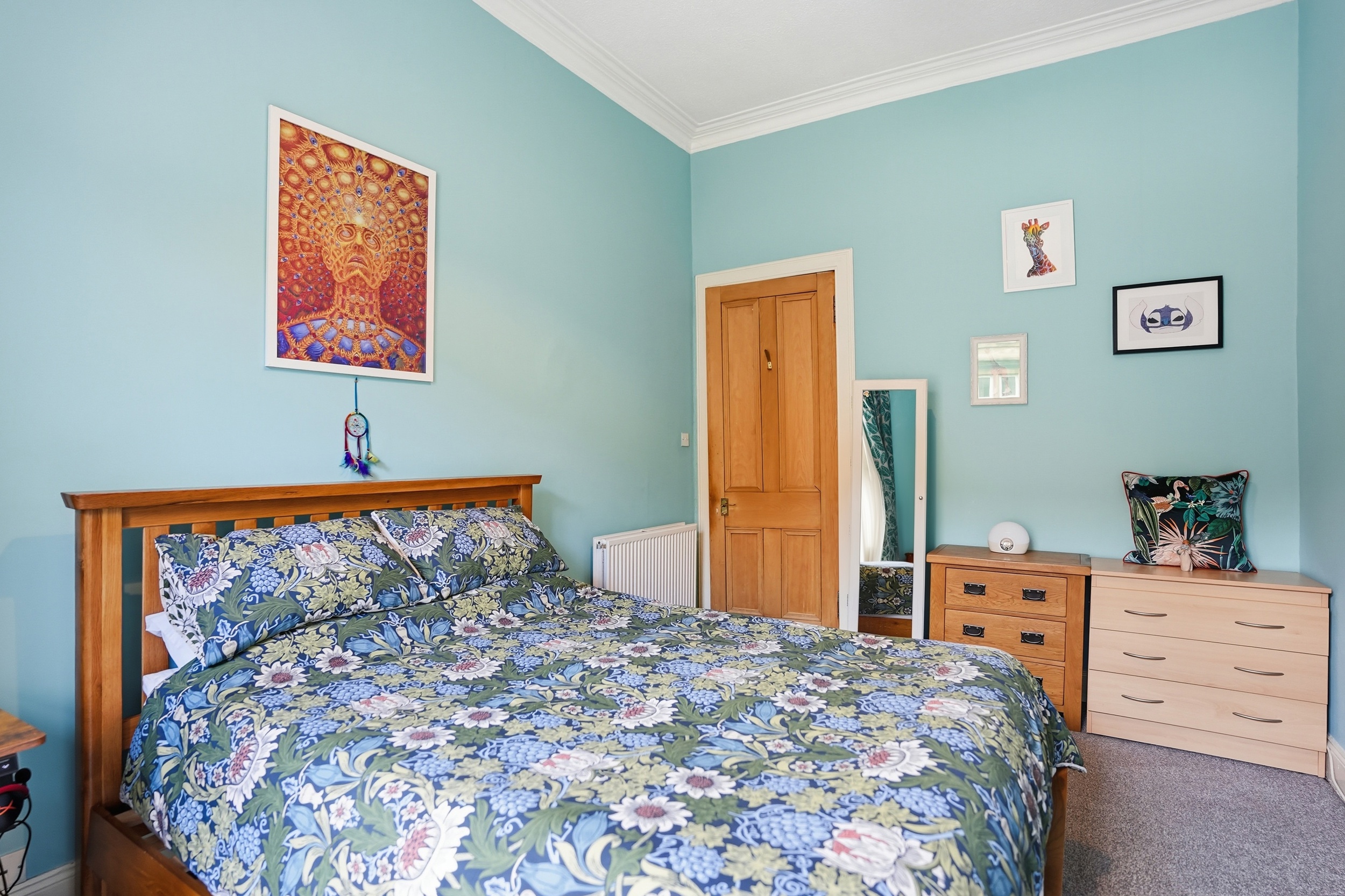 2.1, 7 McLennan Street (7)