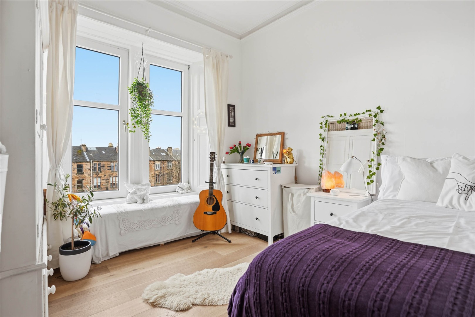 3.2 15 Ruthven Street 12 (Large)