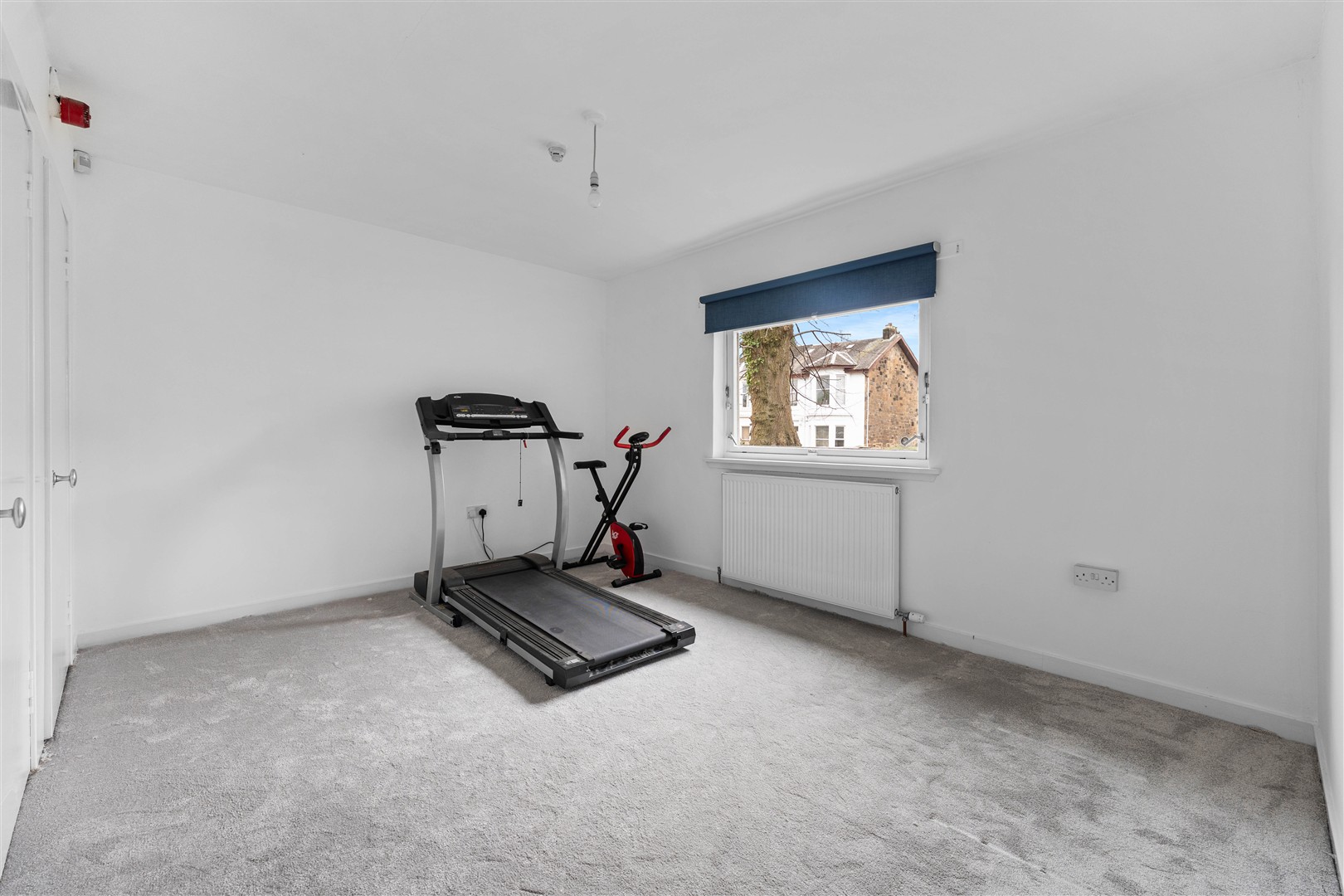 9 Myrtle Park (18) (Large)