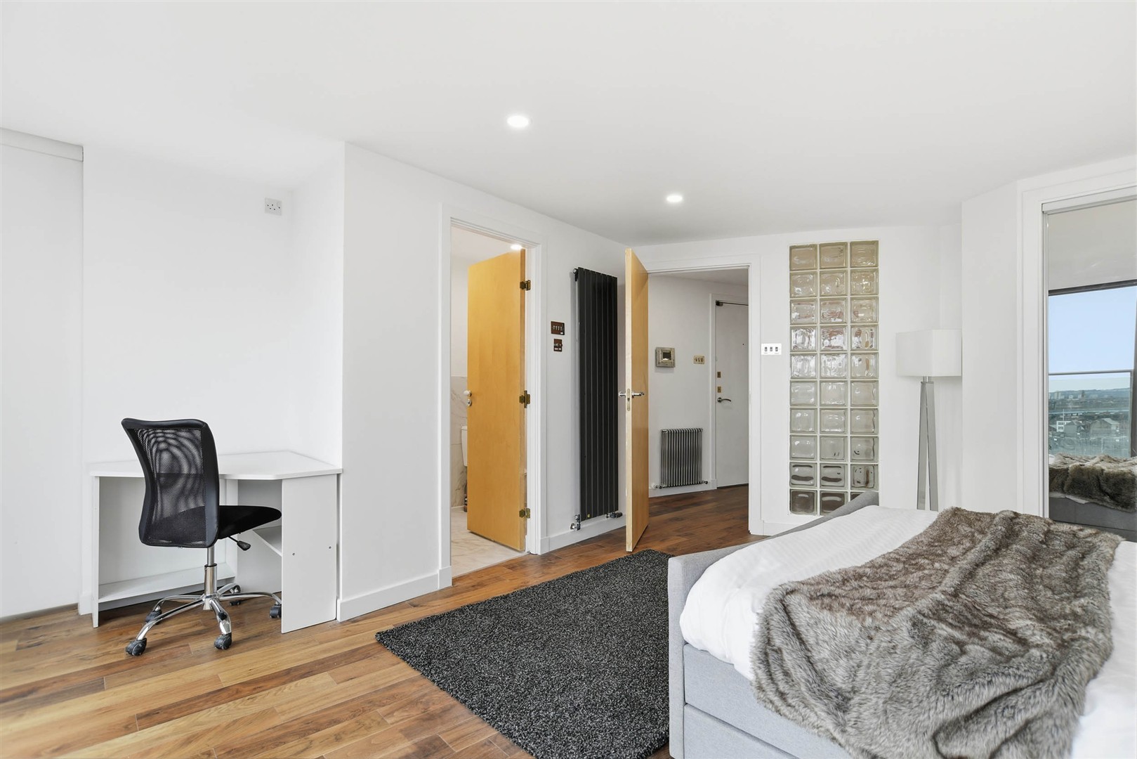 Flat 10 308 Clyde Street 13 (Large)