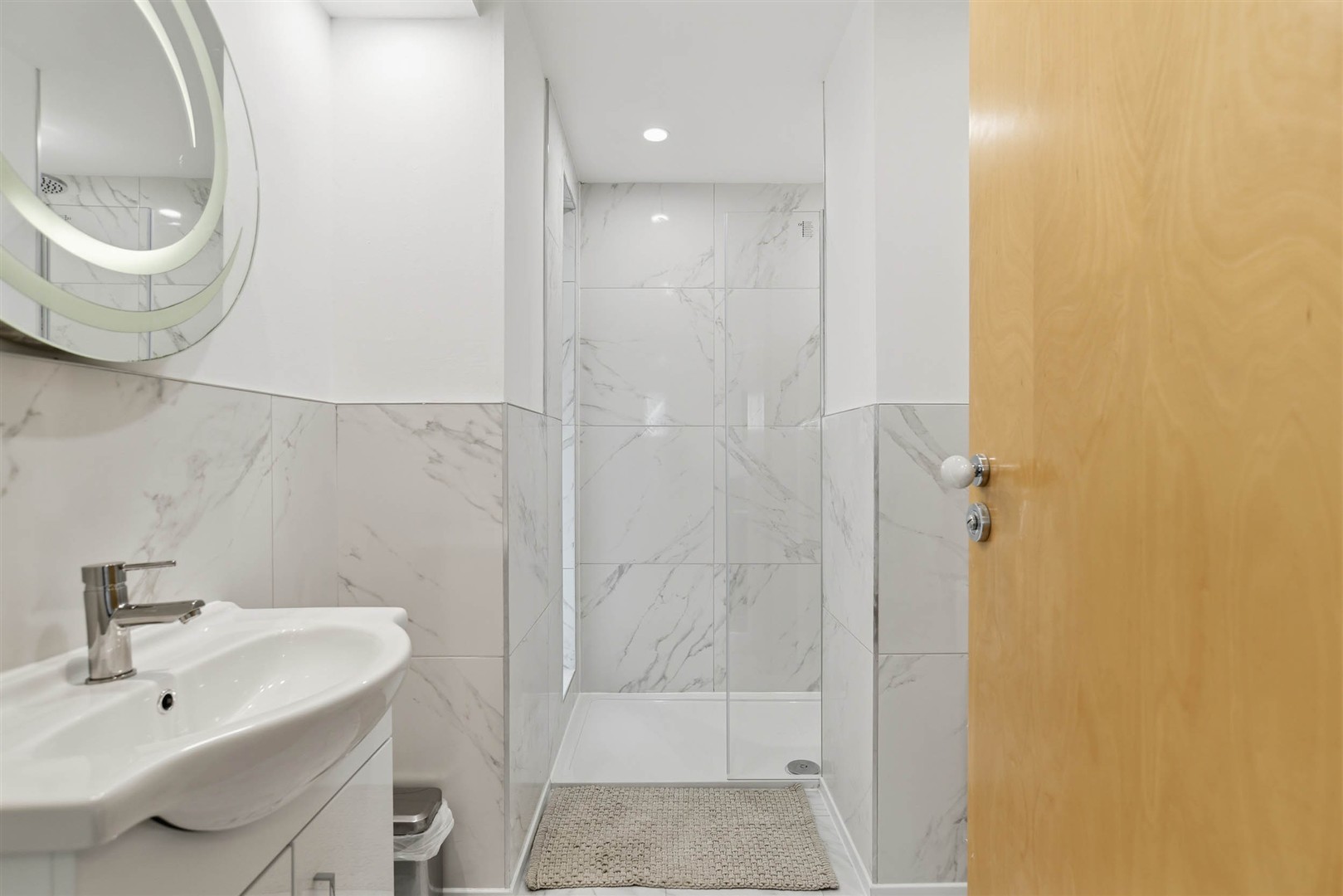 Flat 10 308 Clyde Street 14 (Large)