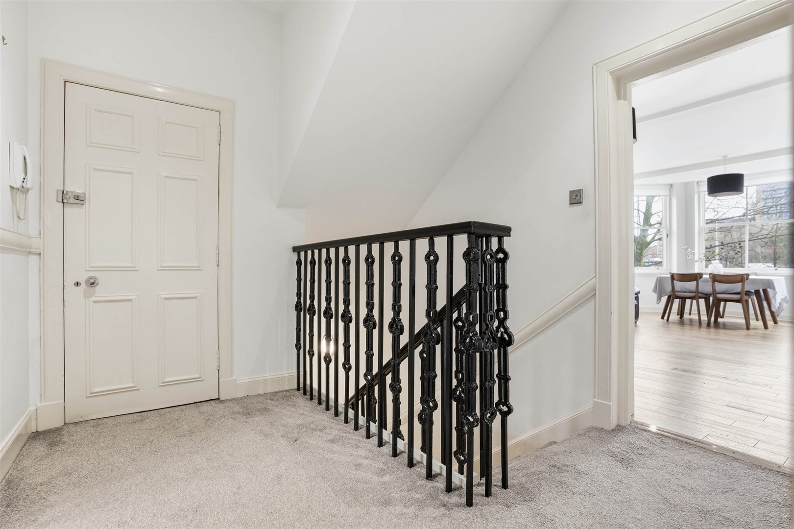 Lower Duplex 10 Woodside Crescent 2 (Large)