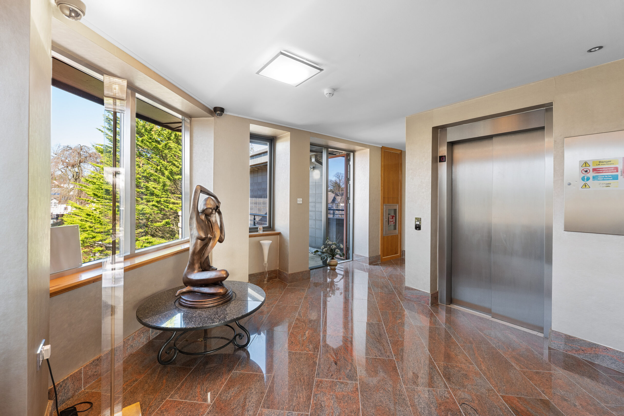 private entranceway 1