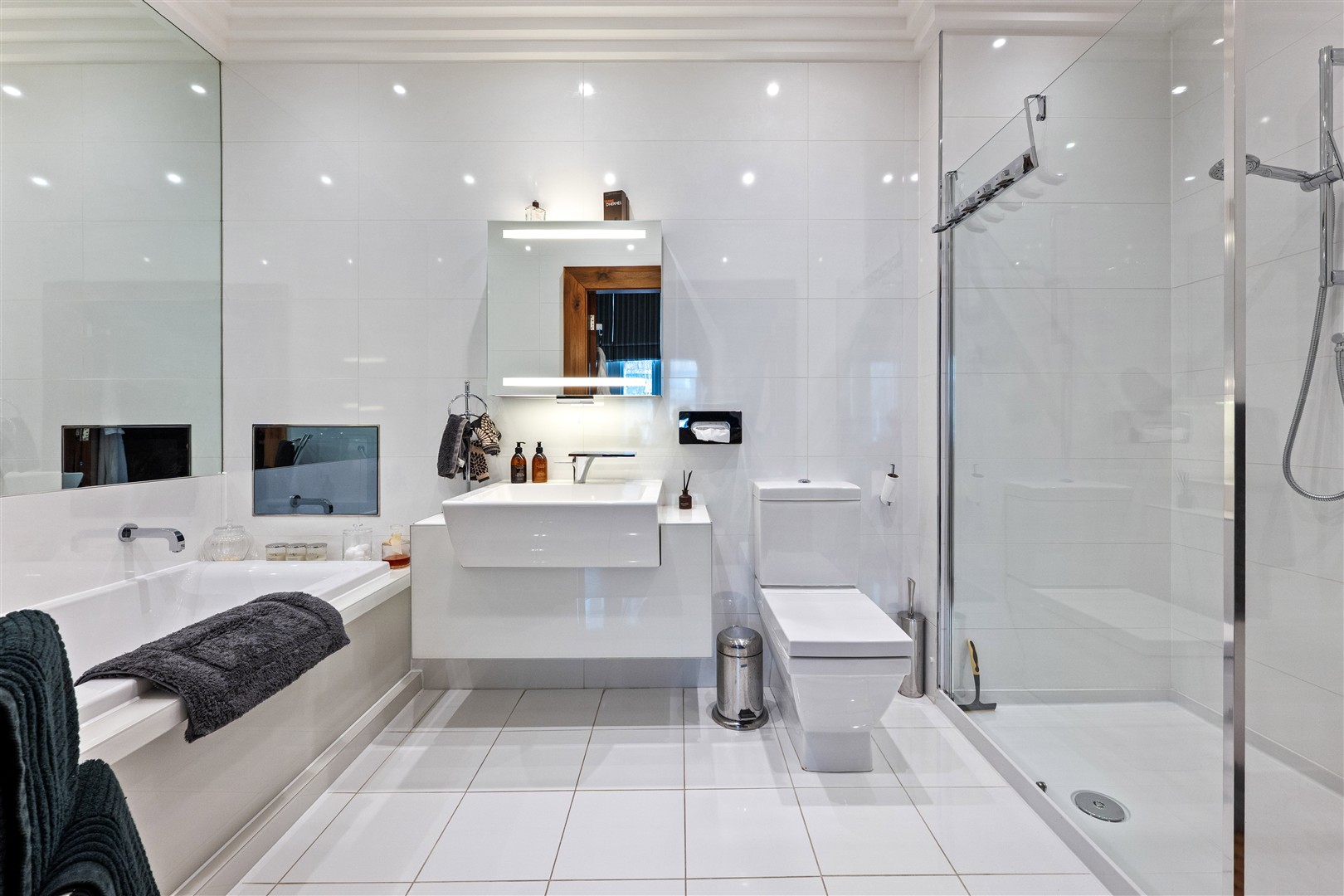 1.1 3 Claremont Terrace 16 (Large)