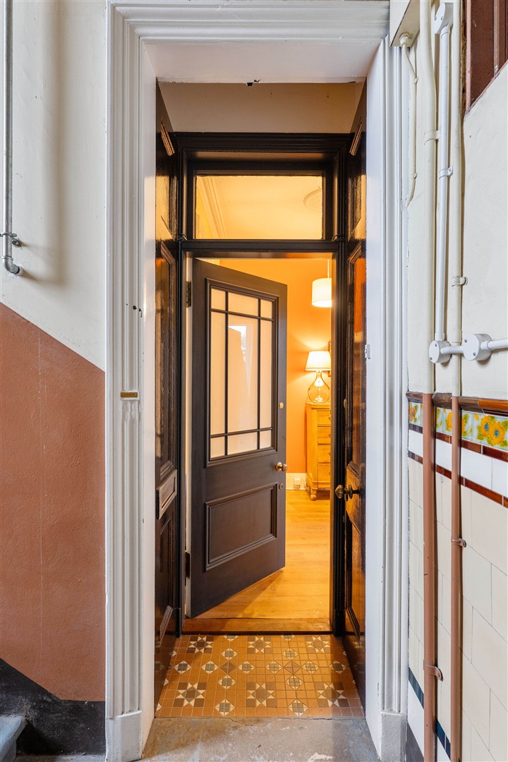 2.1 250 Crow Road 14 (Large)