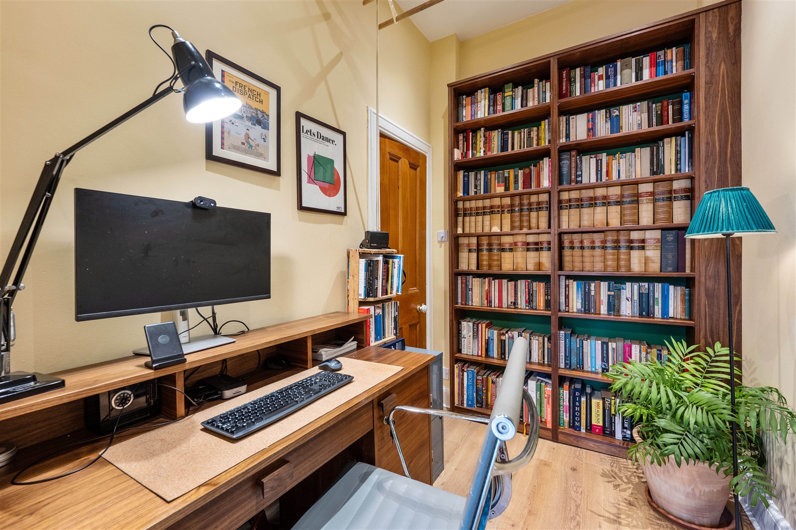 2.1 250 Crow Road 3 (Large)