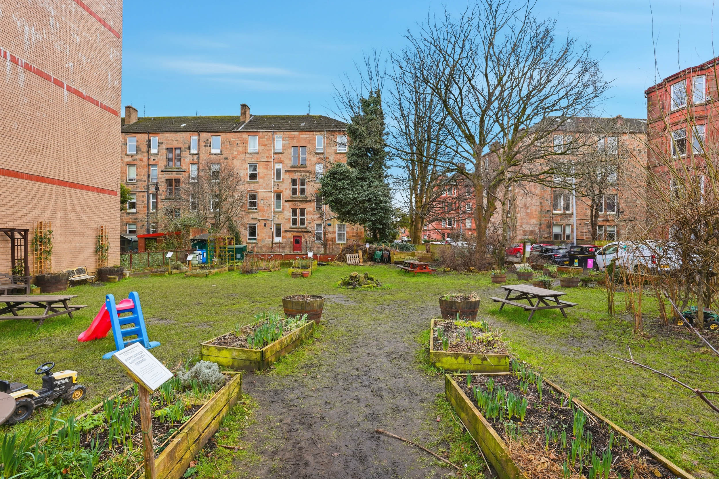 2.1, 27 Arundel Drive (14)