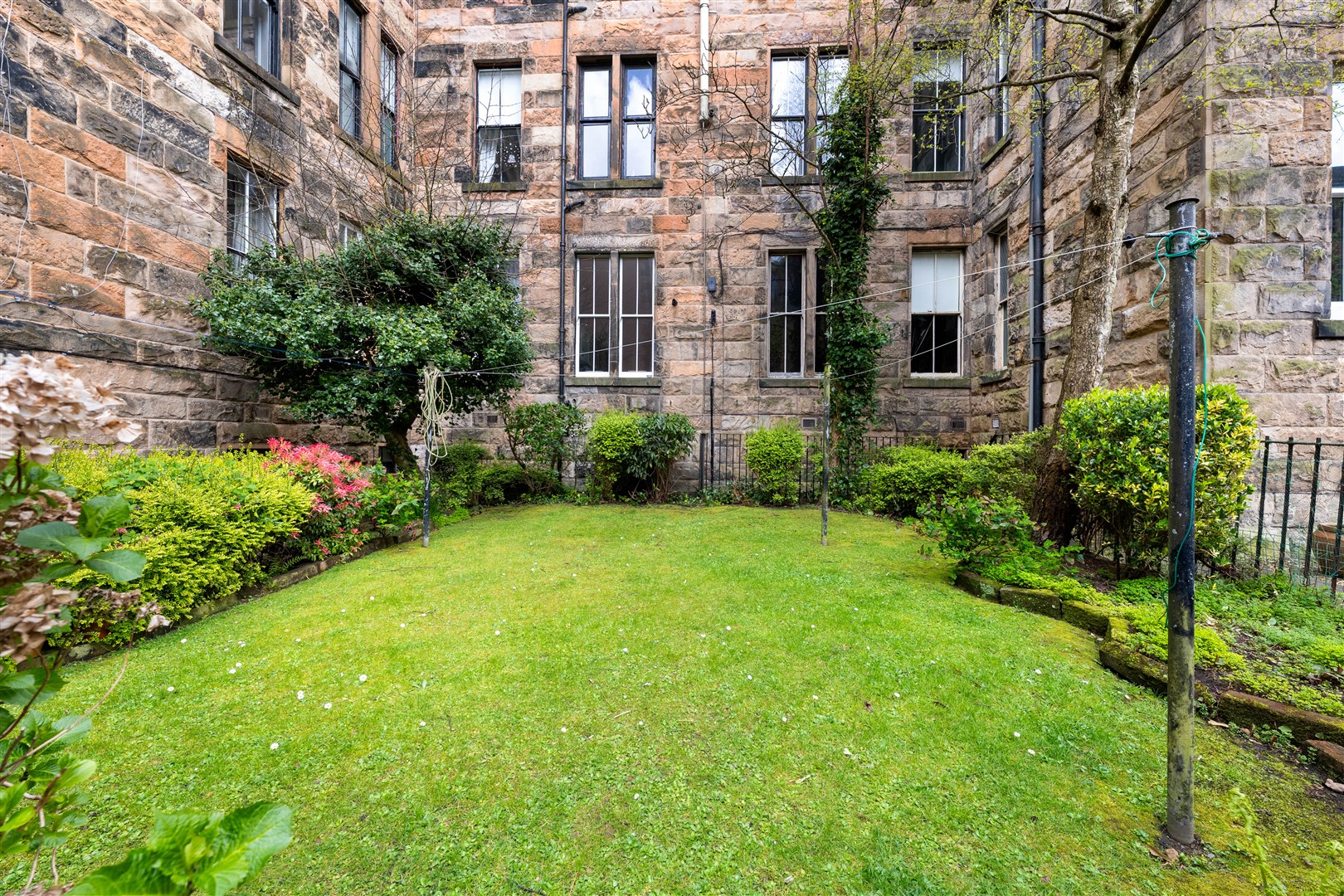 2.2 1 Novar Drive 20 (Large)