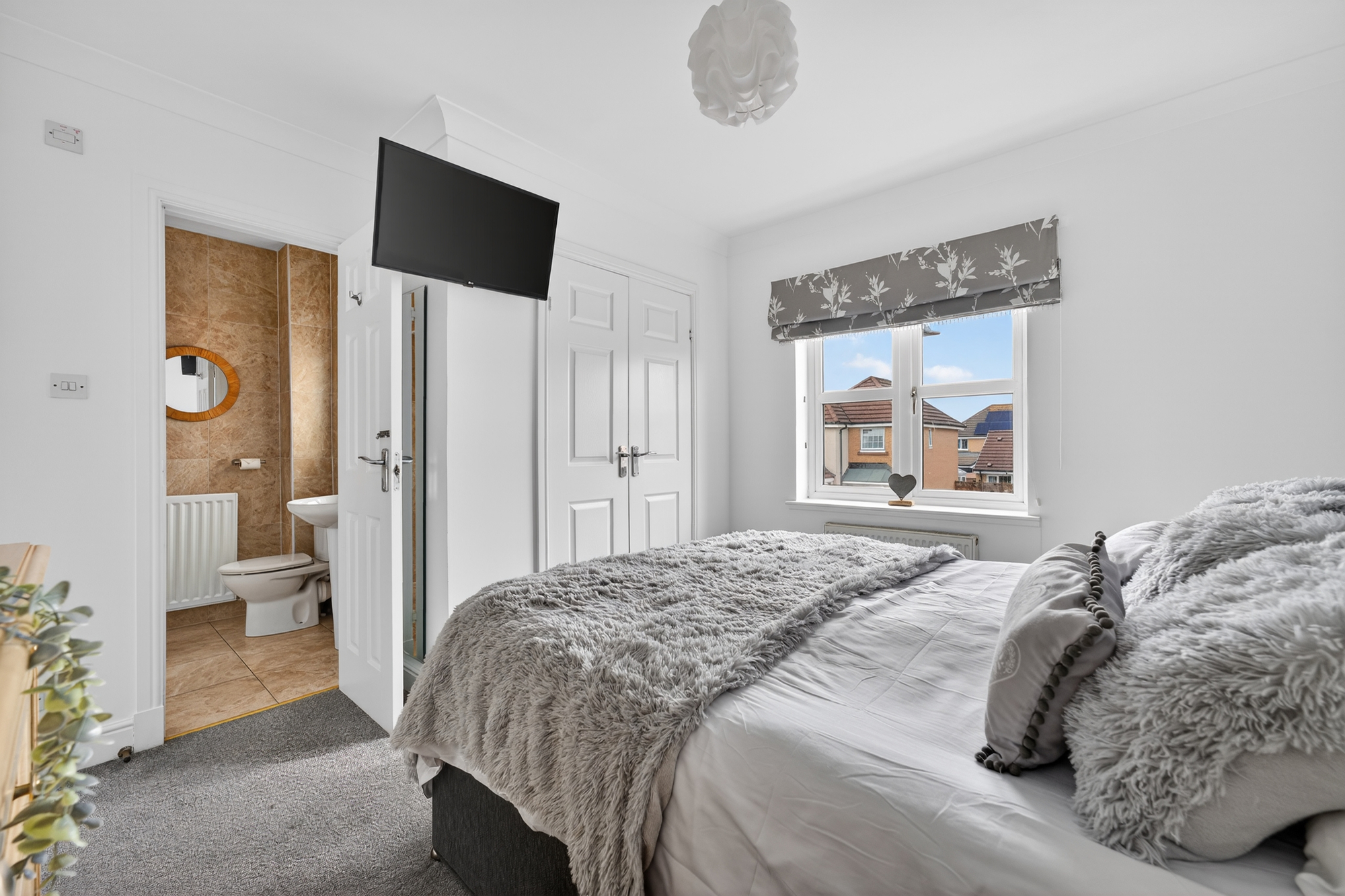 24_32 whiteside drive_24