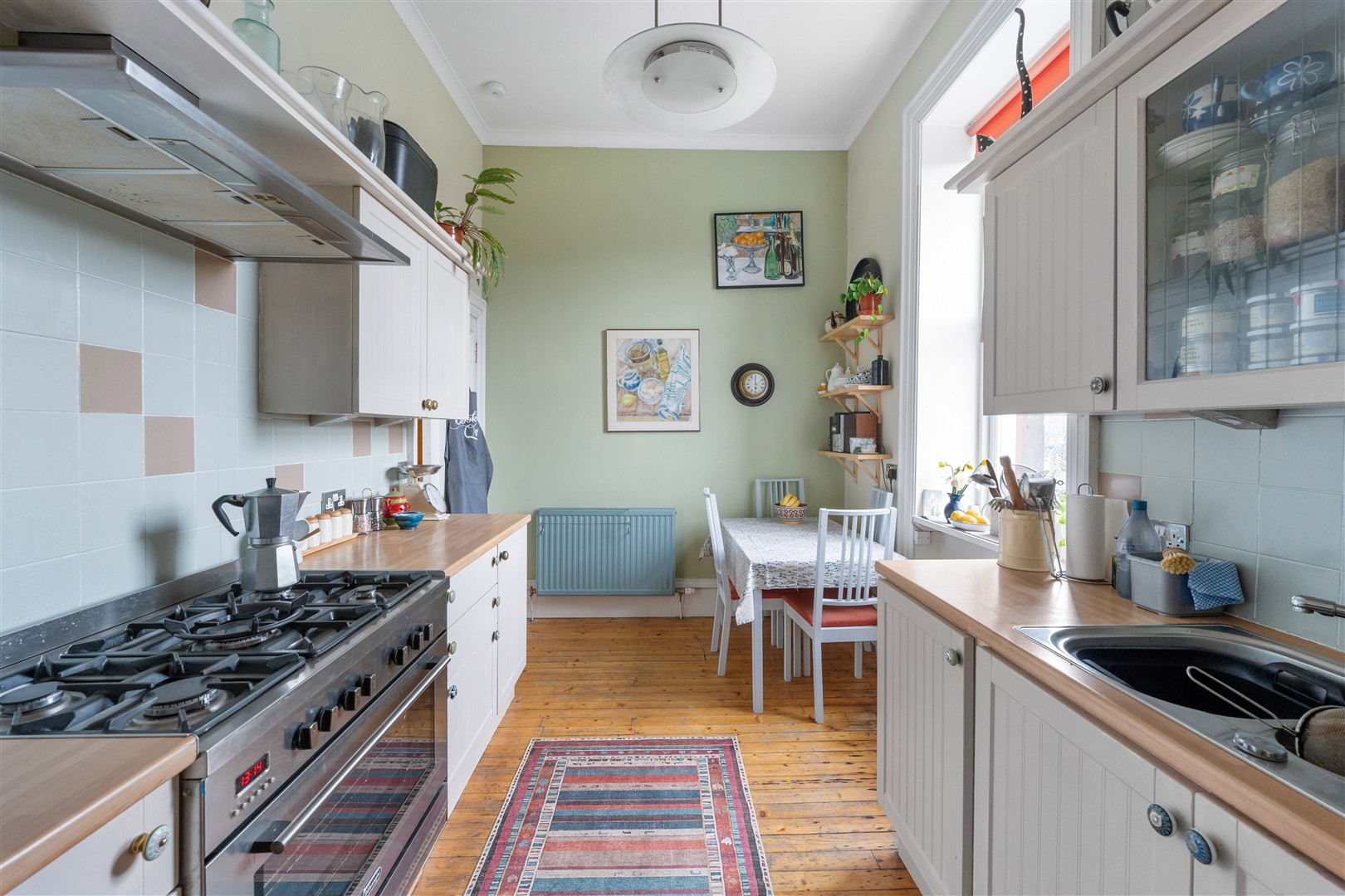 3.2 11 Kirklee Quadrant 8 (Large)