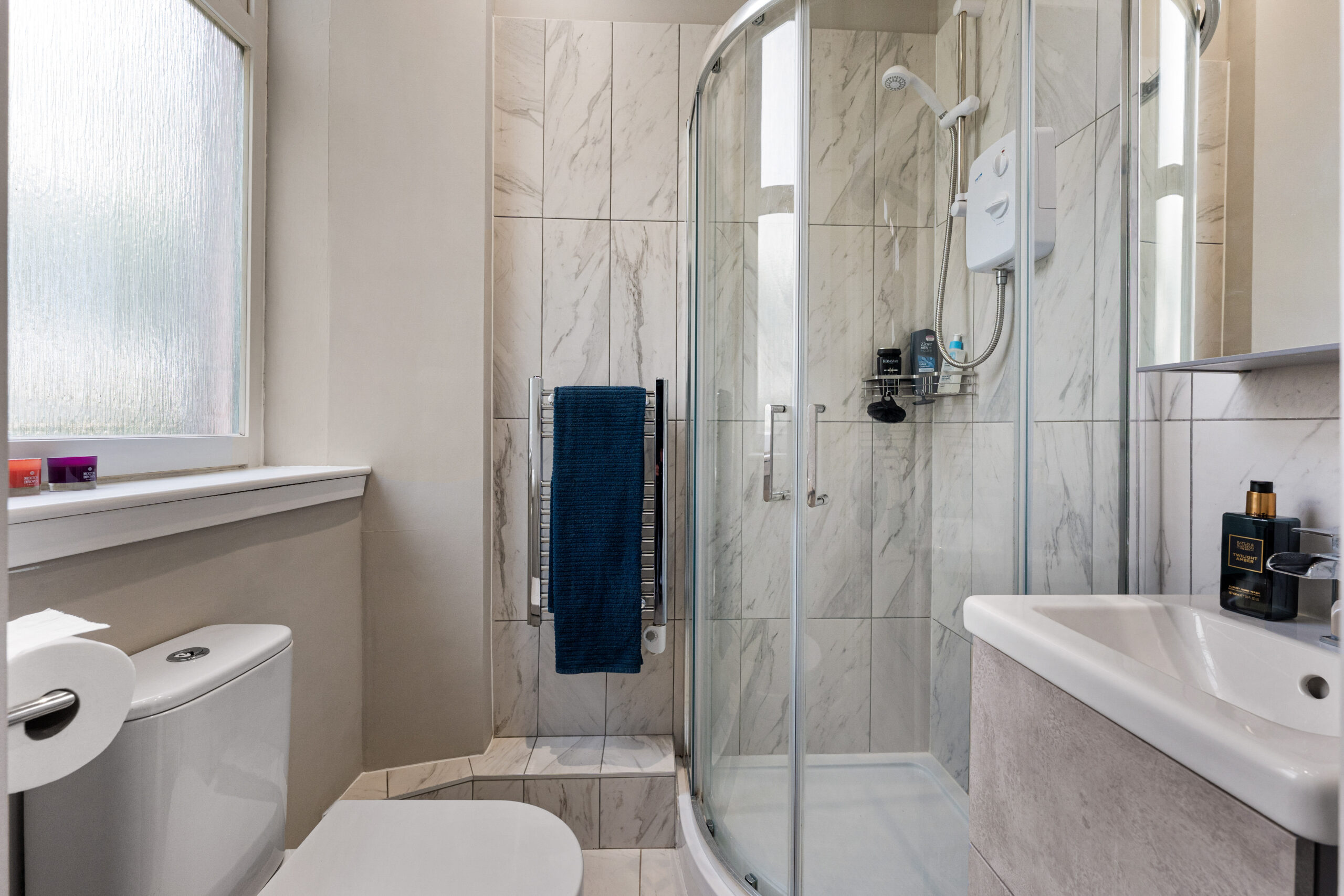 0.1, 17 Grantley Gardens (5)