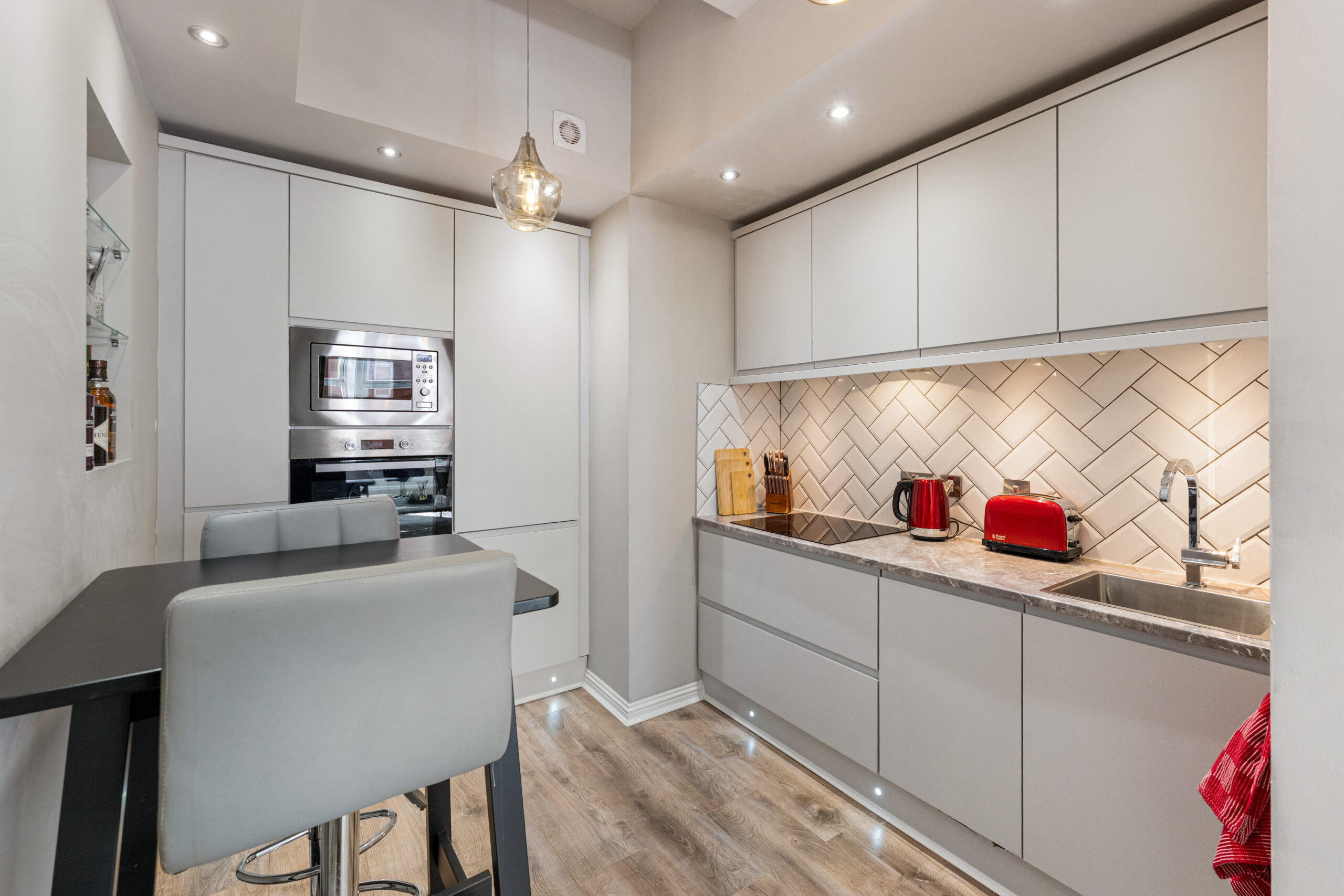 0.1, 17 Grantley Gardens (7)